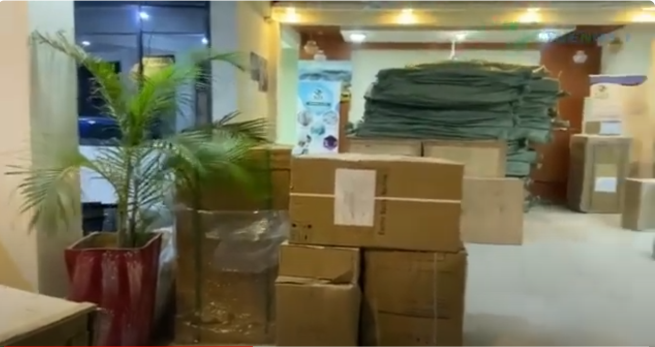 A 40ft container of medical equipment supplied by YSENMED has arrived at a hospital in Tanzania.