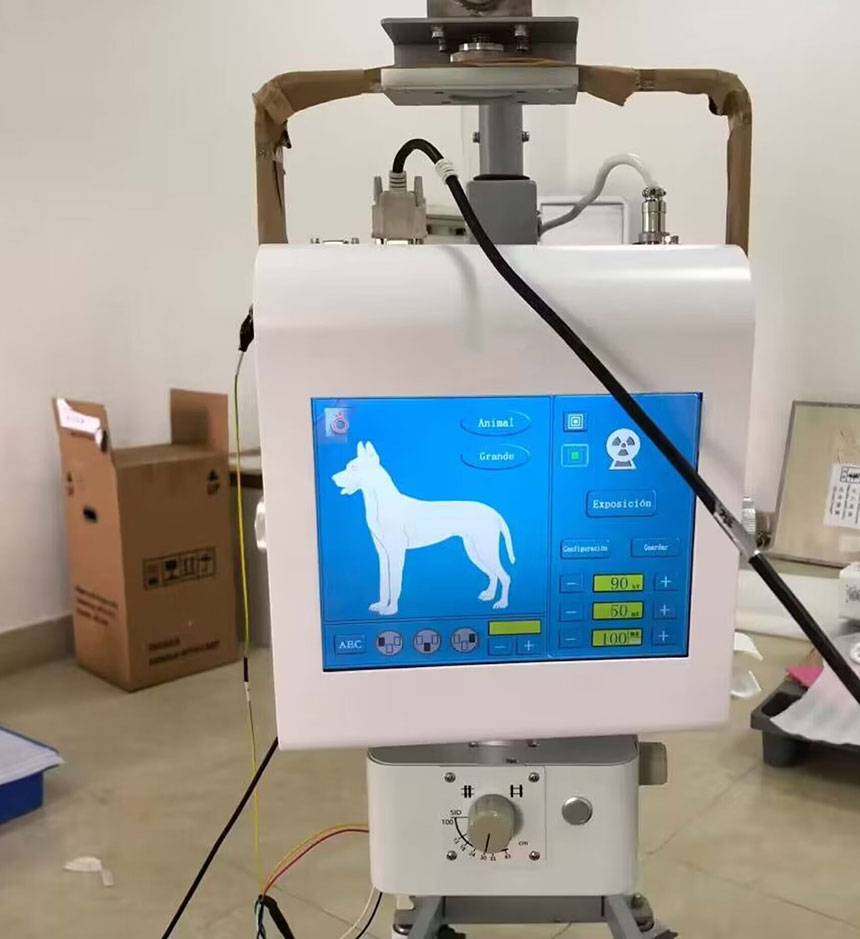 Columbian vet impressed with YSENMED portable x-ray unit and after-sale service.