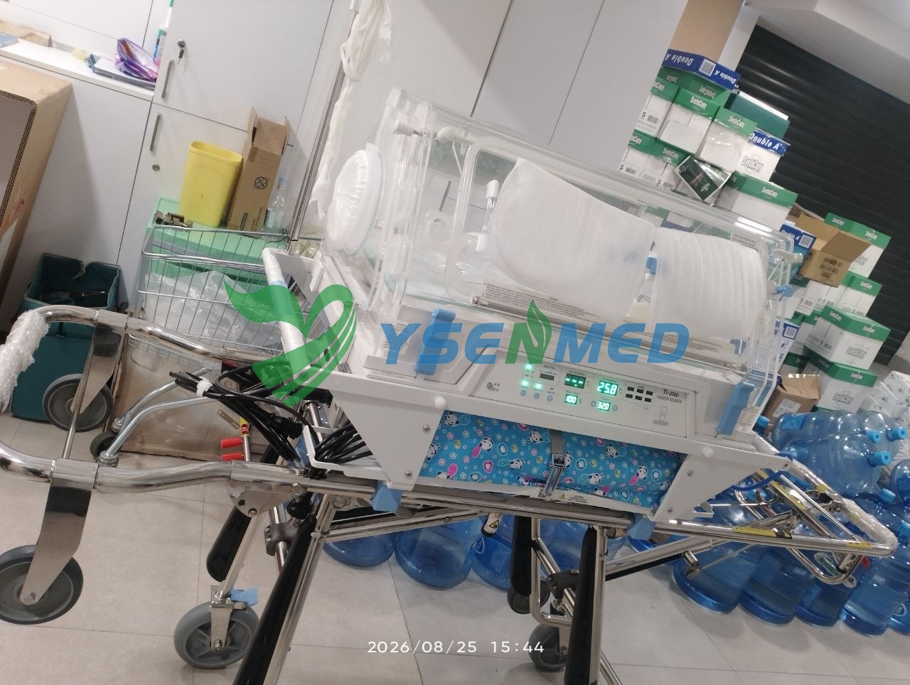 YSBT-200 Portable Neonatal Incubator for a Medical Customer in Armenia