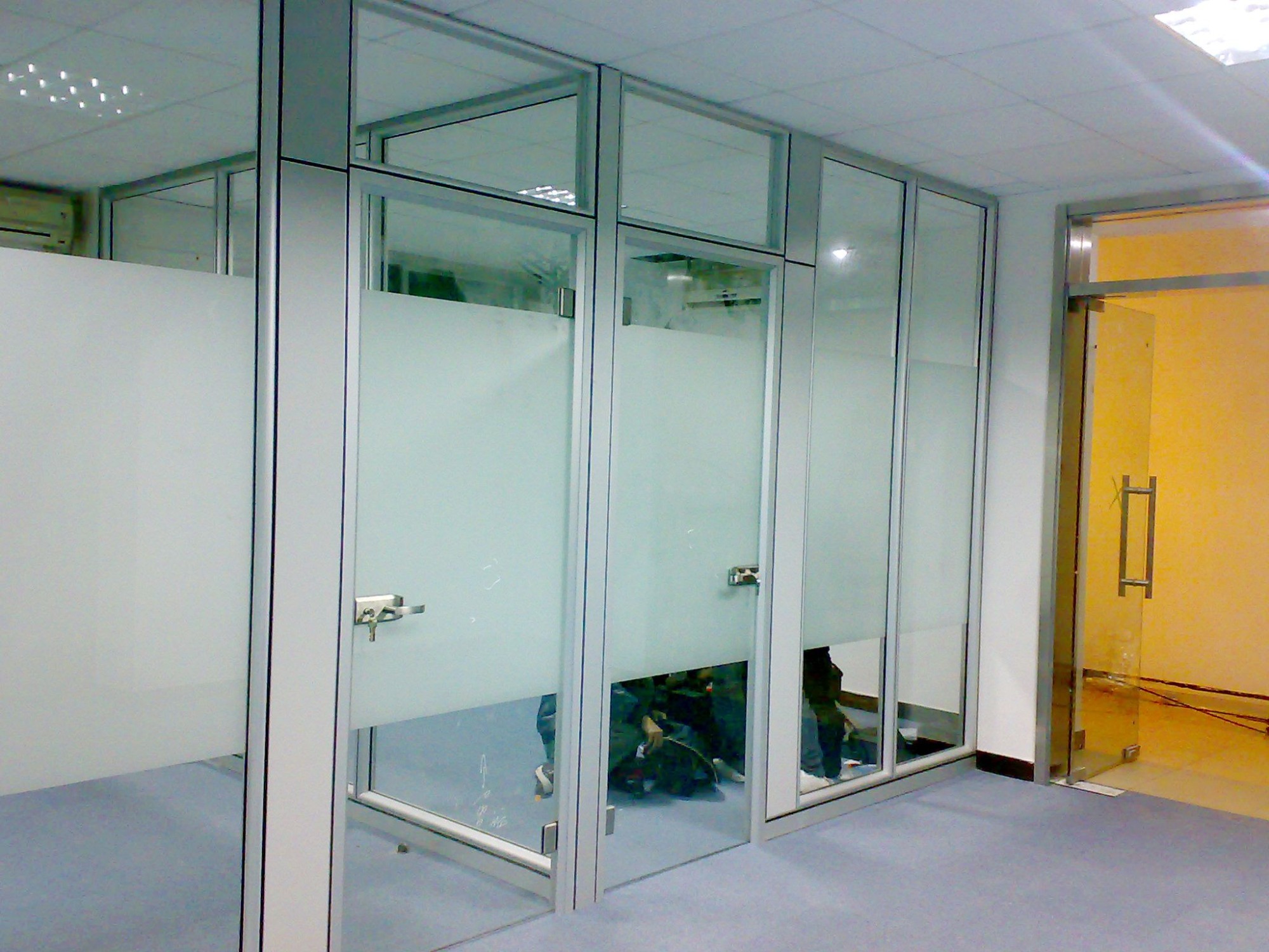 What are the influencing factors of aluminum alloy doors and windows durability?