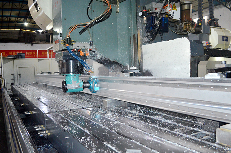 What problems should we pay attention to in aluminum profile processing?