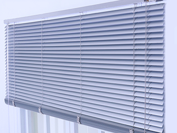 What are the advantages of aluminum shutters?