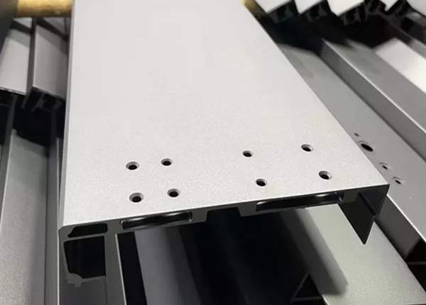 What are the methods of anodizing and sealing for industrial aluminum profiles?