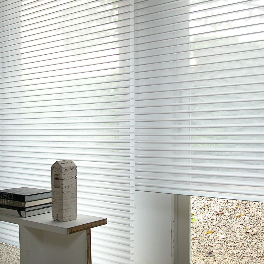 What are the advantages of aluminum window shutters?