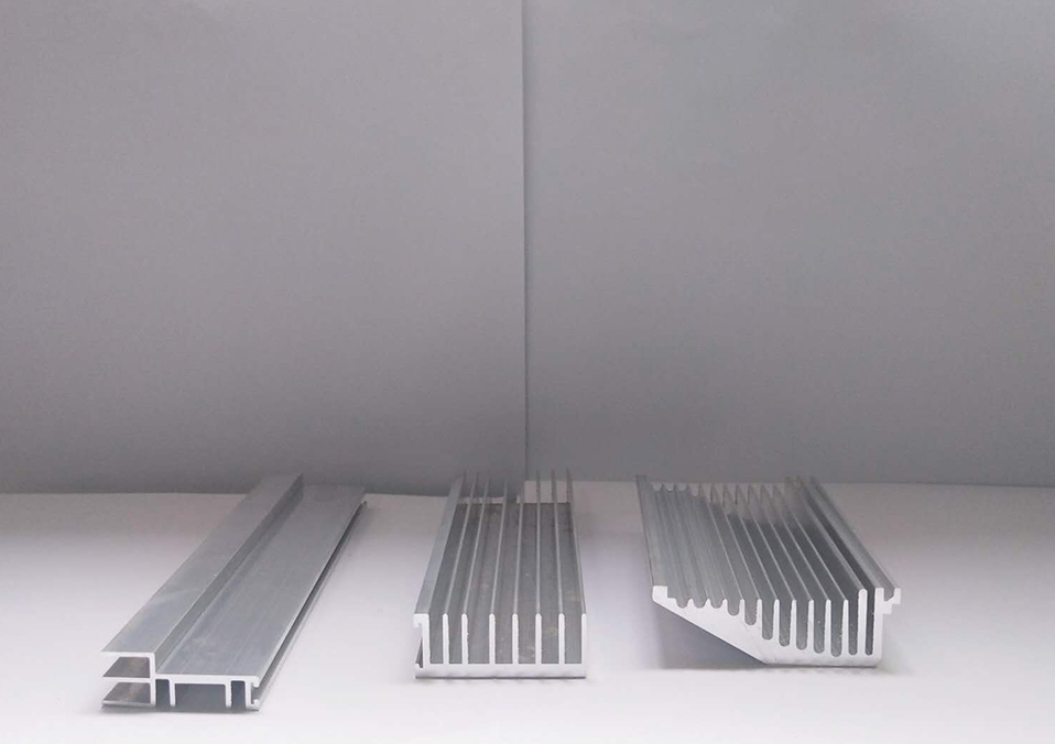 What are the advantages of industrial aluminum profiles?