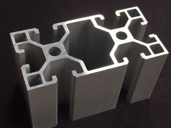 The production process of aluminum profiles