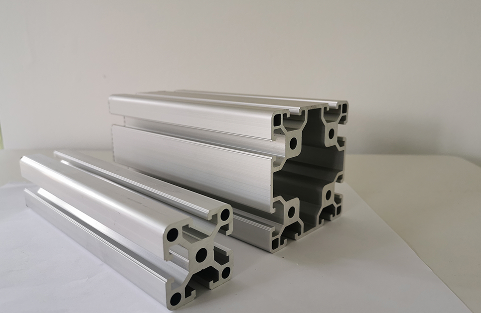 How to reduce the deformation of aluminum profile processing correct operation method