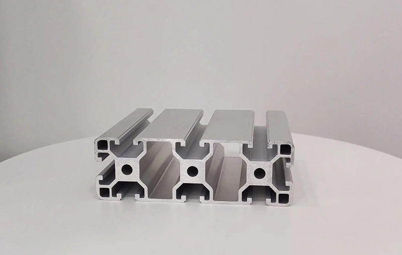 The method of selecting industrial aluminum profile is introduced