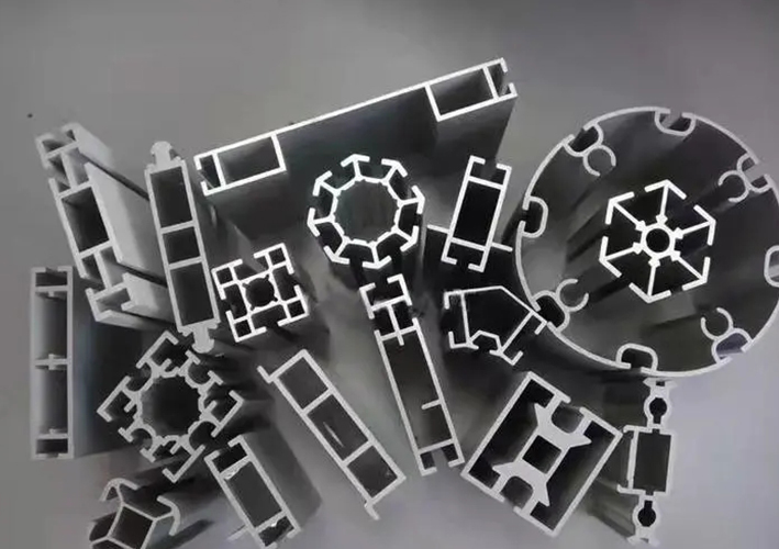 The advantages of non-standard aluminum extrusions mold customization are introduced