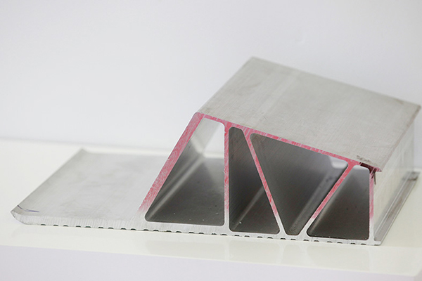 Industrial aluminum profiles extrusion technology continues to improve and perfect