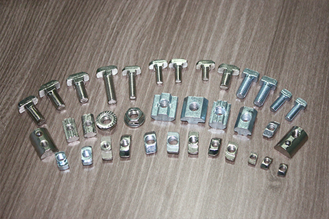 Different types of aluminum framing extrusion, the connection is also very different