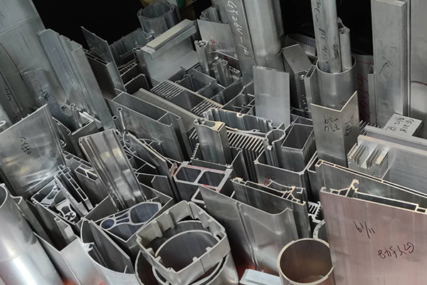 Attention should be paid to industrial aluminum profiles during electroplating