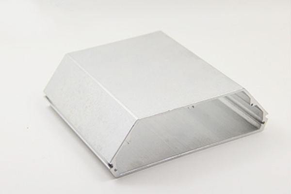 The formation reason and prevention measure of industrial aluminum profiles tail shrinkage in extrusion process