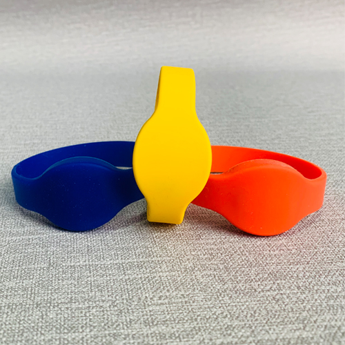 Factory price customized waterproof nfc rfid silicone wristband