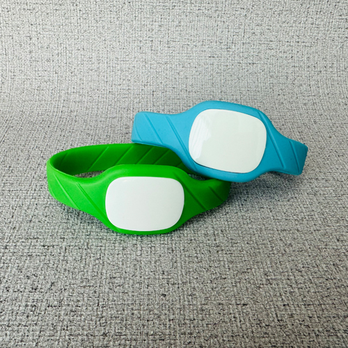 2022 Newly OEM High Quality RFID Silicone Bracelets with Customized Personal Logo for Festival/ Events