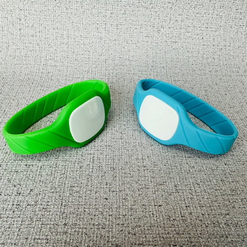 2022 Newly OEM High Quality RFID Silicone Bracelets with Customized Personal Logo for Festival/ Events