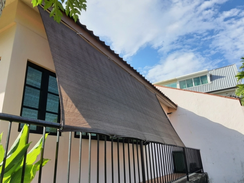 Sun Shade Mesh Canopy Awning Privacy Screen Wind Screen Hot Resistant Protection Shelter 90% UV Blocking for Gazebo Patio Garden Outdoor Greenhouse Flower Barn Kennel Fence Beige