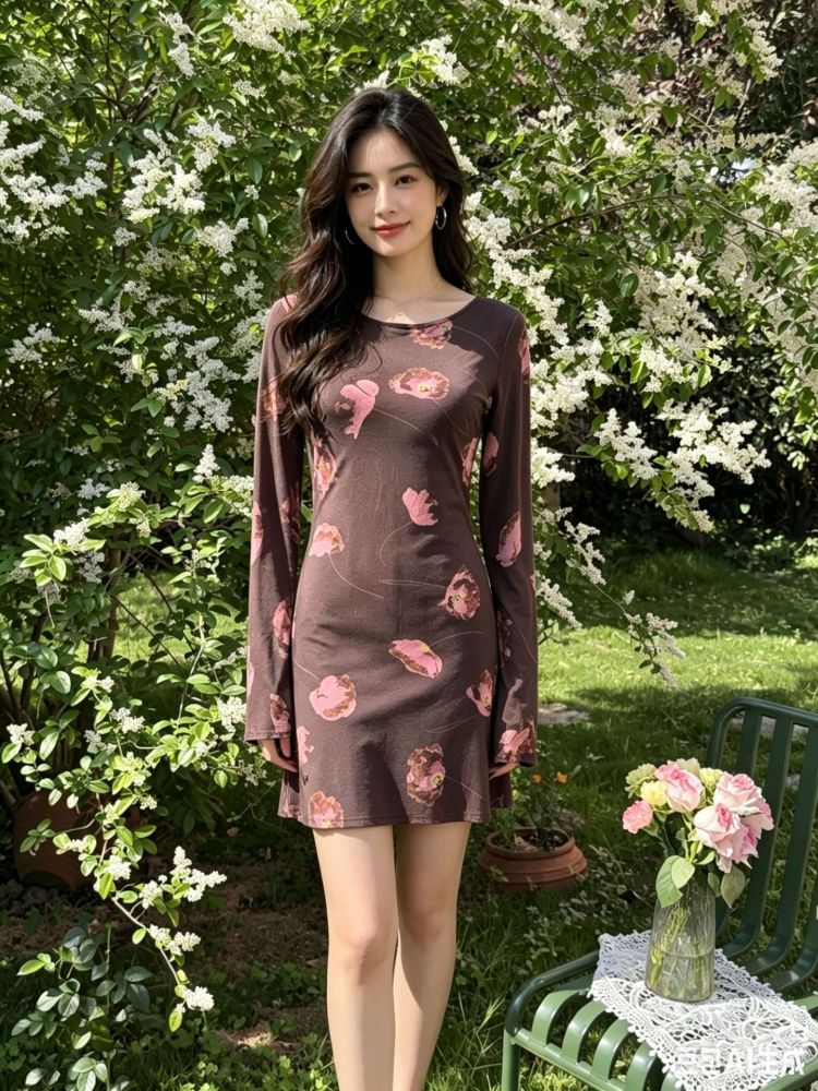 Elegant Slant Cut Flared Sleeve 100% Sand Washed Silk Dress Floral Printing