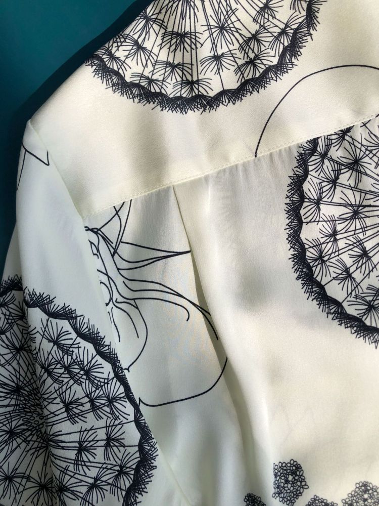 Sandwashed Silk Double-Pocket Long-Sleeve Shirt With Nautilus Print Cream Beige