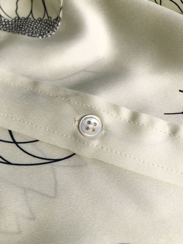 Sandwashed Silk Double-Pocket Long-Sleeve Shirt With Nautilus Print Cream Beige