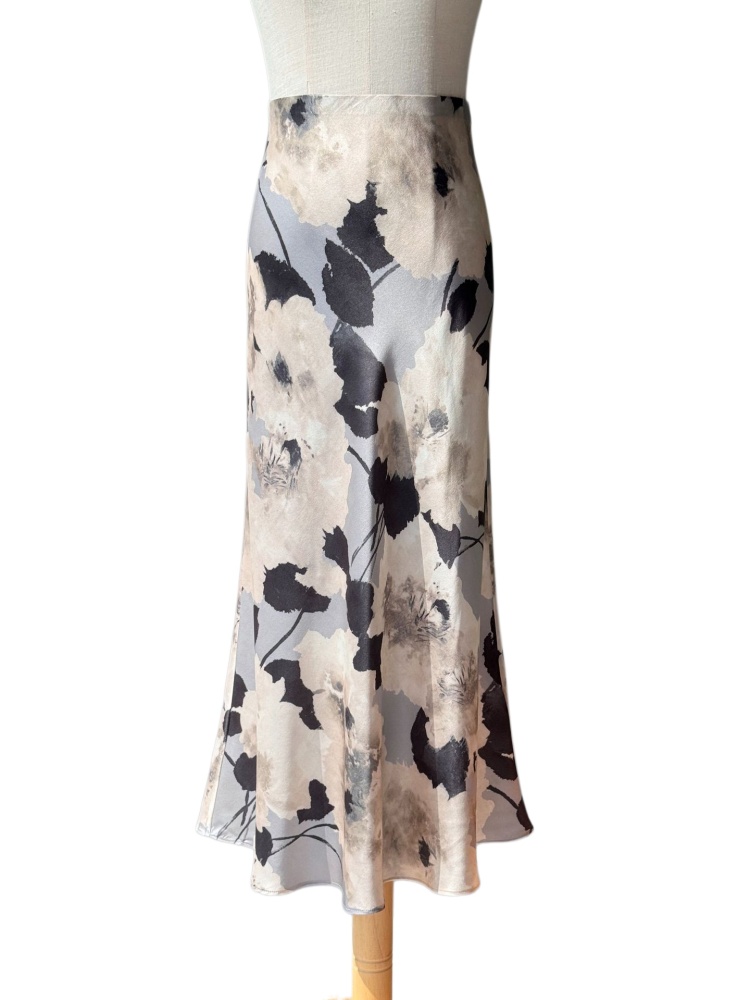 Satin Silk Shirt With Ink Wash Printing Bias-Cut Skirt