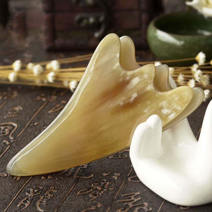 Horn triangular beauty scraping board