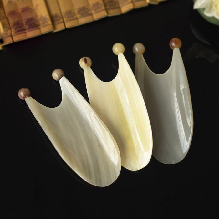 Multifunctional horn eye point massager