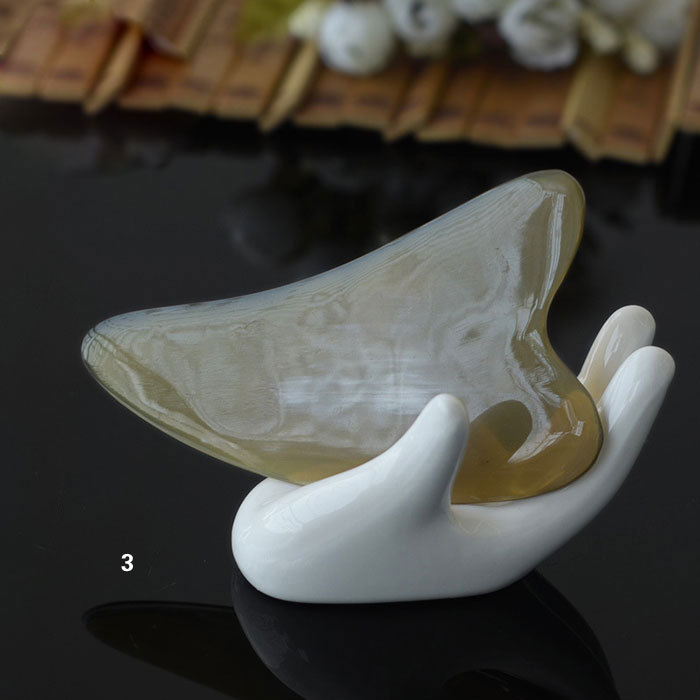 Medium quality horn scraping board