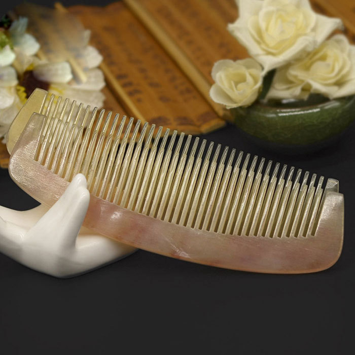 16cm half moon sheep horn comb