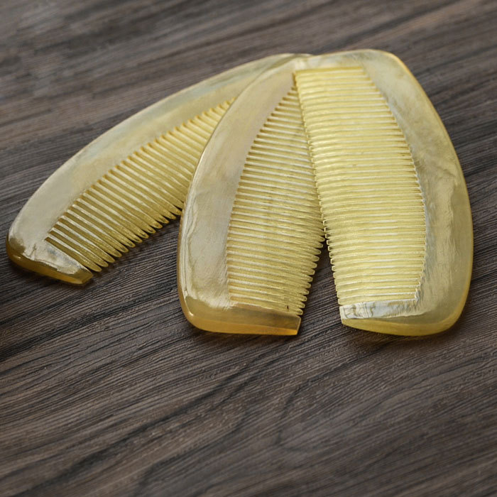 12cm half moon natural sheep horn comb