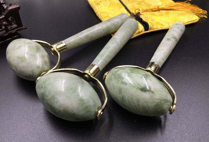 Natural jade beauty massage roller No.340