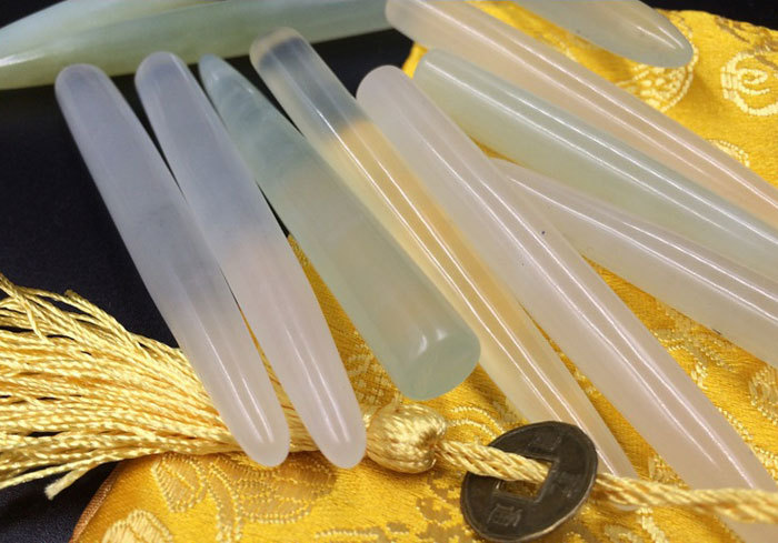 Natural Xiuyan jade meridian massage point pen