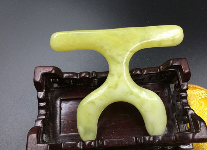 Natural jade massager