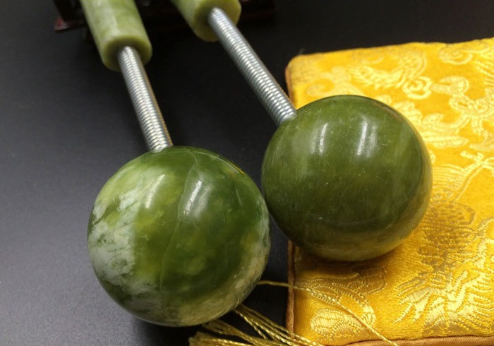 Natural xiuyan jade massage hammer