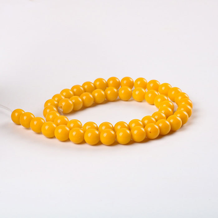 smooth glass beads - light yellow porcelain
