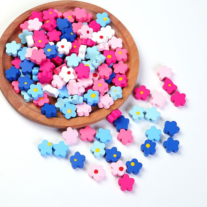 Colored plum blossom wooden beads 50pcs