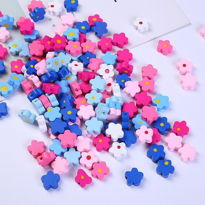 Colored plum blossom wooden beads 50pcs