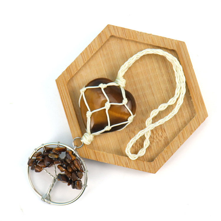 Natural crystal heart-shaped woven pendant