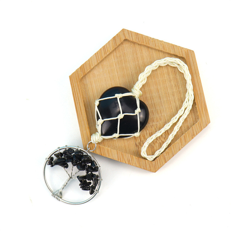 Natural crystal heart-shaped woven pendant