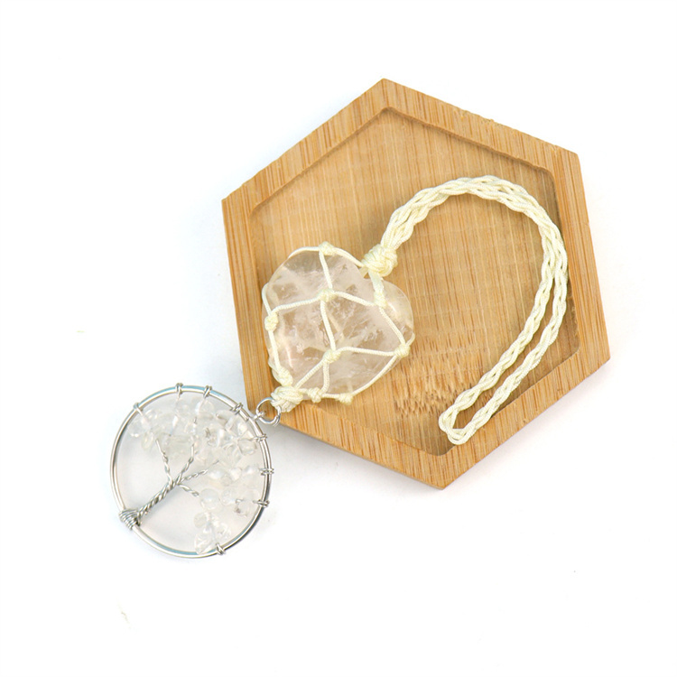 Natural crystal heart-shaped woven pendant