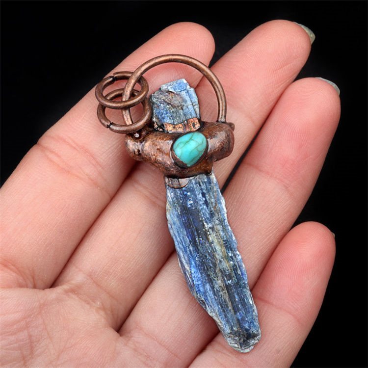 Natural crystal stone vintage pendant
