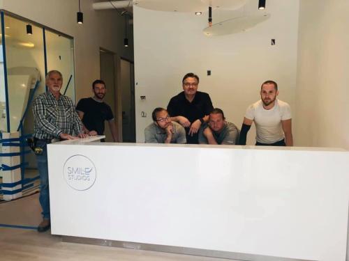 LED Corian Solid Surface Reception Desk to USA