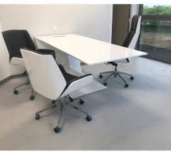 Modern White Office Table and Chair Corian Manager Office Desk