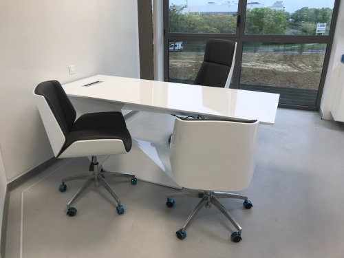 Berlin U Shape Office Desk White Glossy Corian Manager Office Table