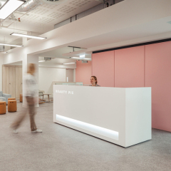 Healthcare and Fitness Studio Corian Marble Reception Desk with LED