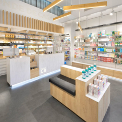 Corian Quartz Stone Led Private Pharmacy Reception Desk Displays