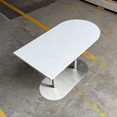 Customized Japanese Style Calacatta Solid Surface Color Dining Table for 4 Person