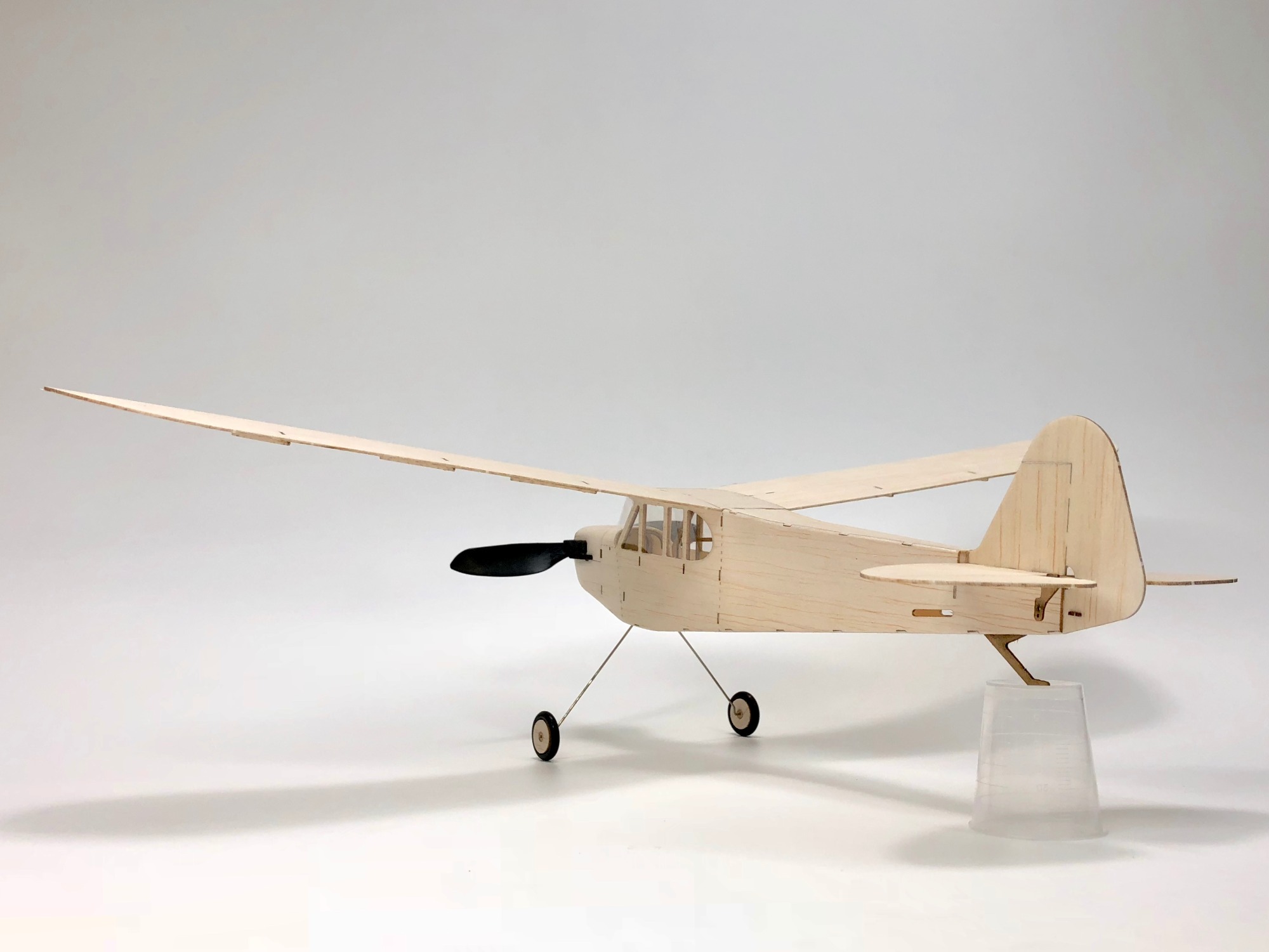 Piper Cub J-3 3CH Balsa Airplane,