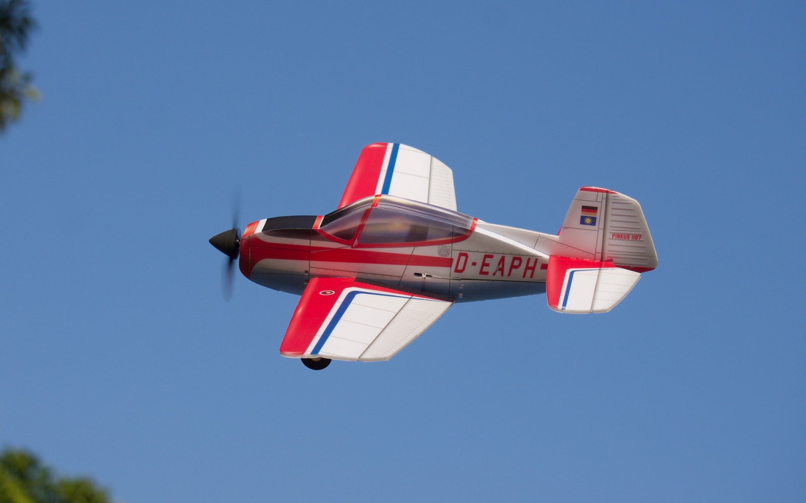 Pinkus Racer Aerobatic 4CH 320mm micro RC aircraft