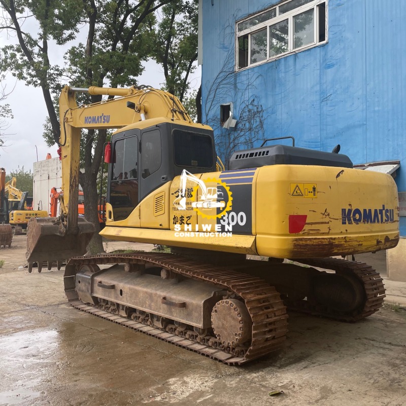 Used KOMATSU PC300-7 Excavator